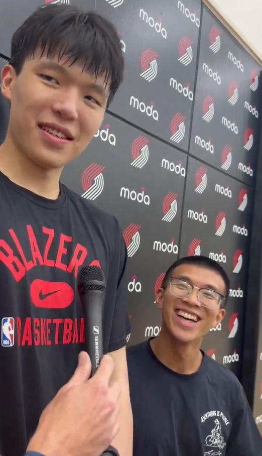 华体会-开拓者惹怒中国球迷！小杨受伤坐飞机却不让上，带伤下放没法打球