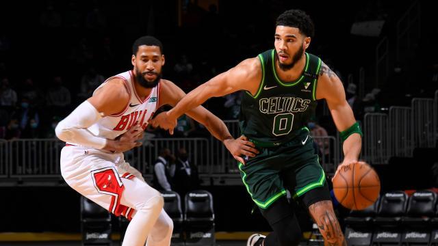 华体会-17中3！塔图姆再度上演“例行”打铁秀 绿军终止连胜